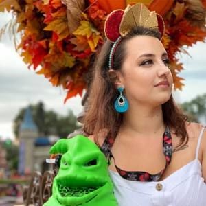 Meet your Posher, Jenn